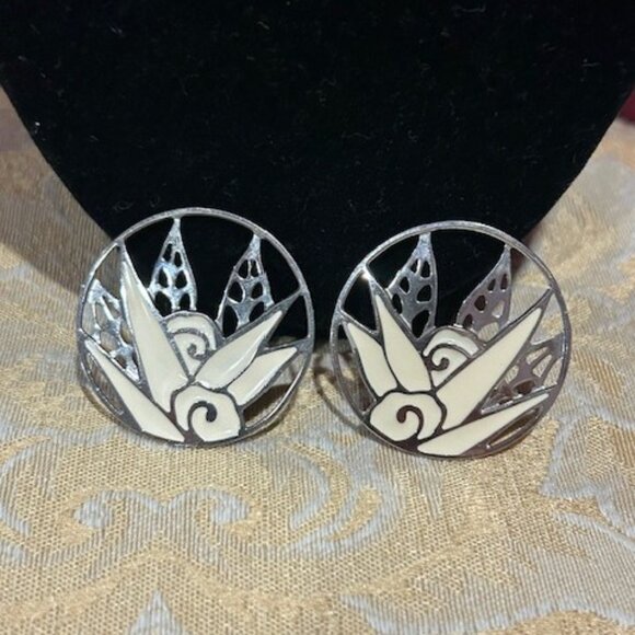 EDGAR BEREBI Cream Enamel Silver Round EARRINGS - Picture 4 of 8